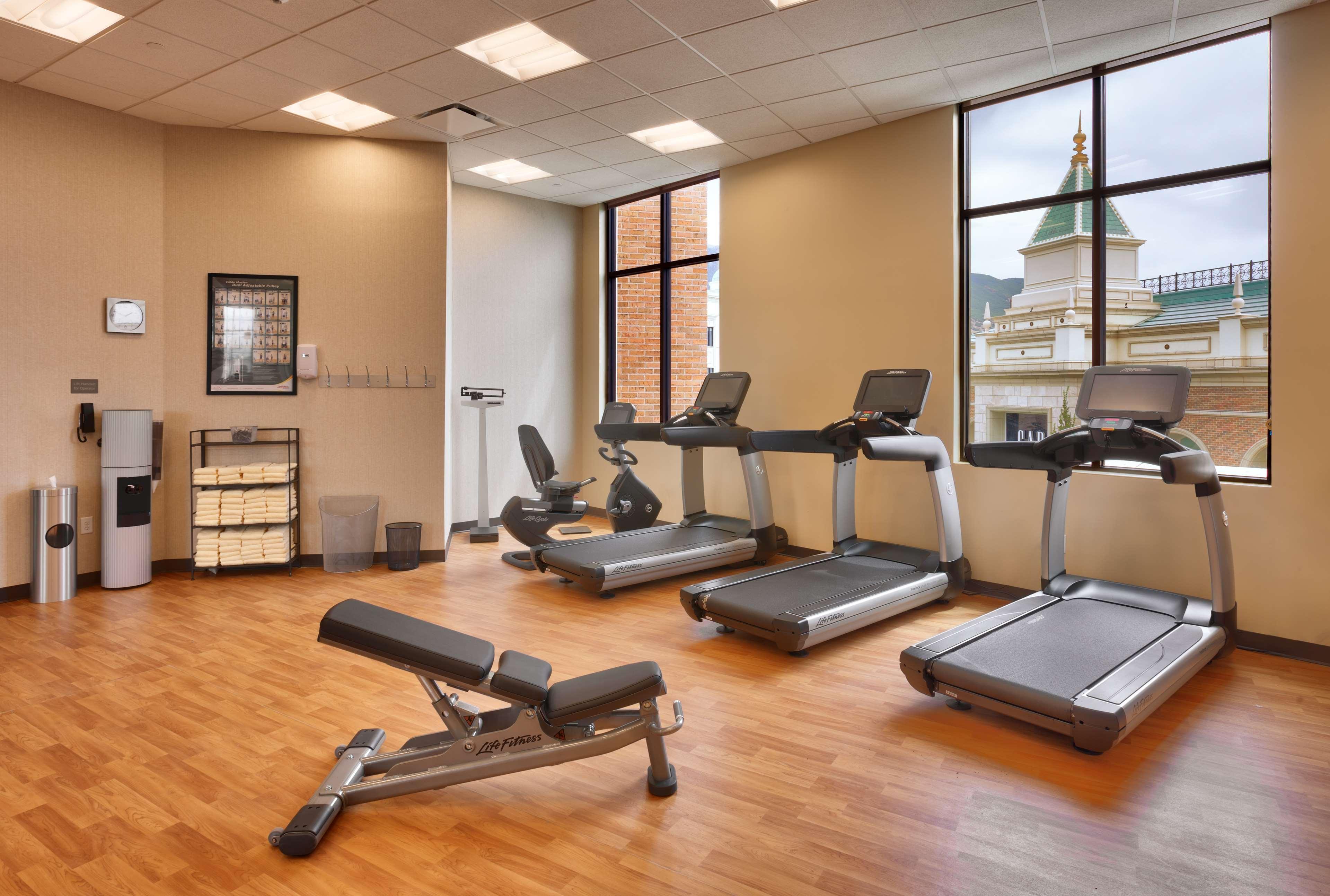 Hyatt Place Salt Lake City Farmington Station Park Bagian luar foto